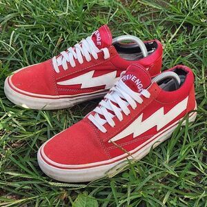 REVENGE X STORM - Mens Shoes - SIZE 9